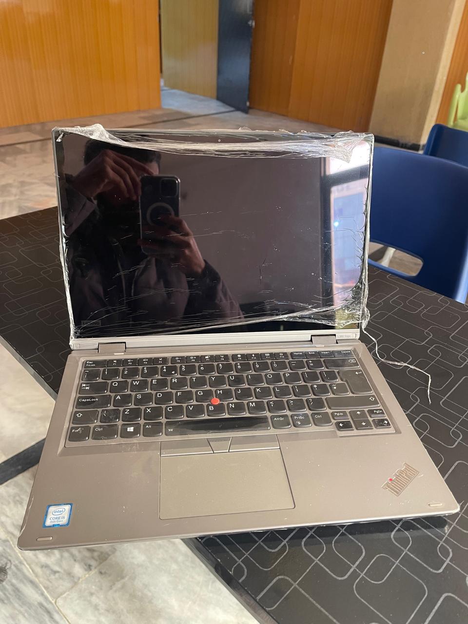 Lenovo ThinkPad Yoga 380 - Image 1