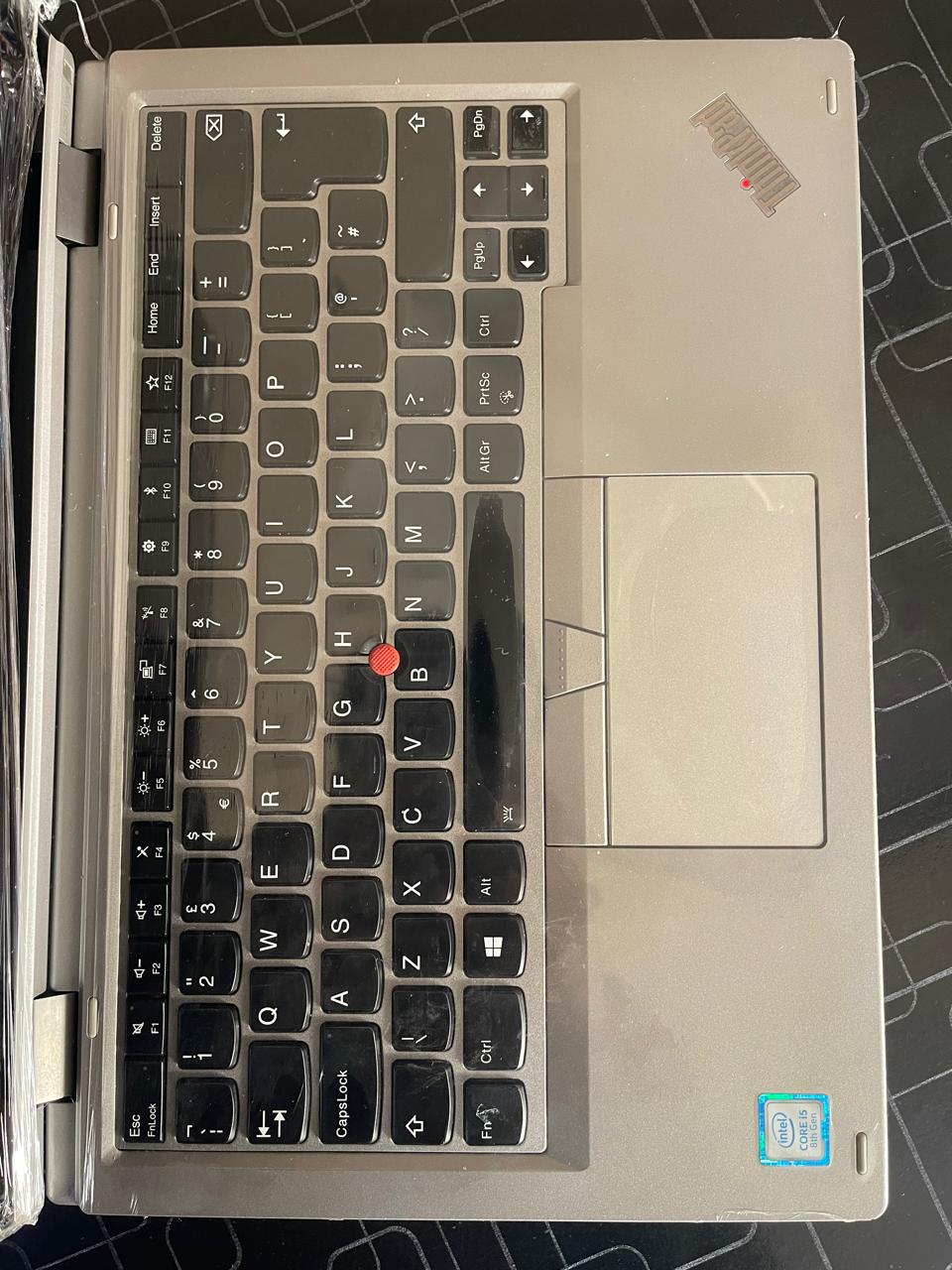 Lenovo ThinkPad Yoga 380 - Image 2